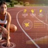 Mulher ajoelhada numa pista de atletismo, aparentemente após uma corrida ou treino. Ela está vestida com roupa desportiva e tem um aspeto concentrado. Em sobreposição à imagem, estão diversos gráficos e dados digitais, incluindo tempo de atividade, tempo de descanso, calorias gastas, estado de fitness e um gráfico de barras.